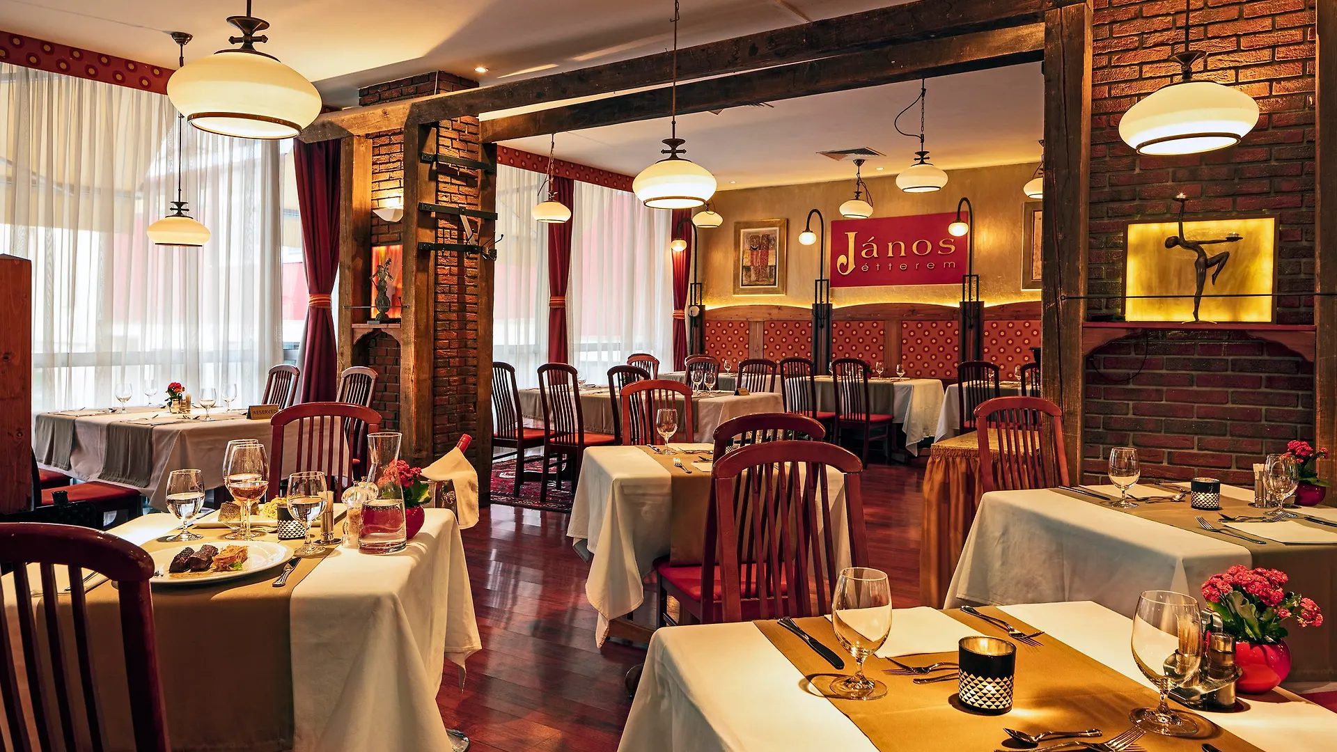 Hotel Charles Budapest