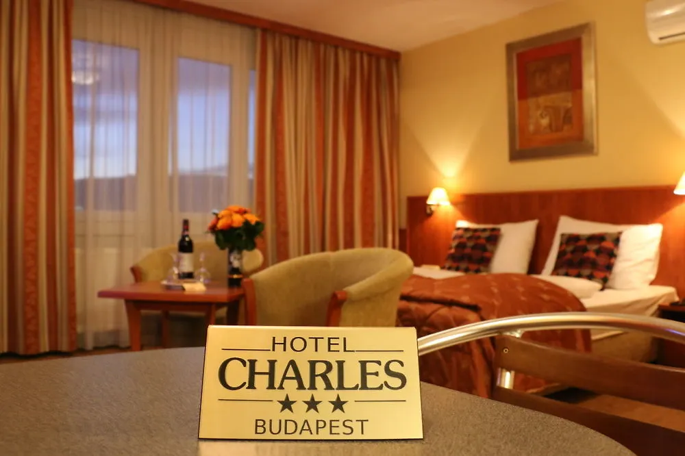 Hotel Charles Budapest 3*,