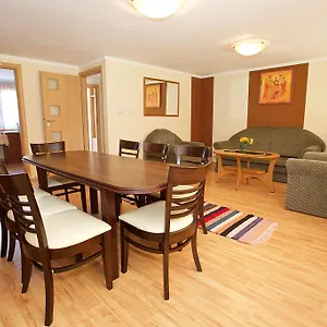  Apartman Zoli Apartmanok-bródy 51-53 Magyarország