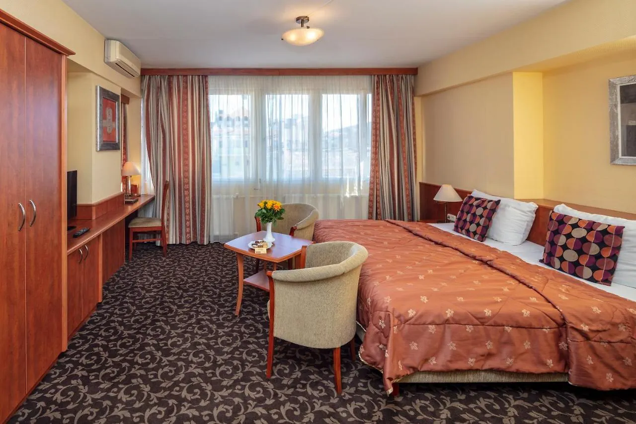 *** Aparthotel Hotel Charles Budapest Hungary